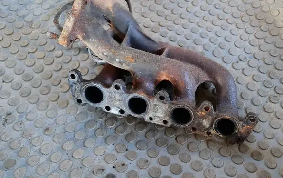 Audi A4 S4 B5 8D Exhaust manifold