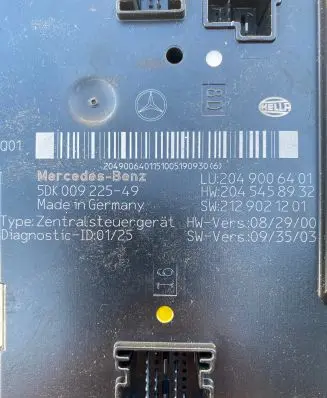 Mercedes-Benz C W204 SAM control unit 2049006401 2129021201 2045458932