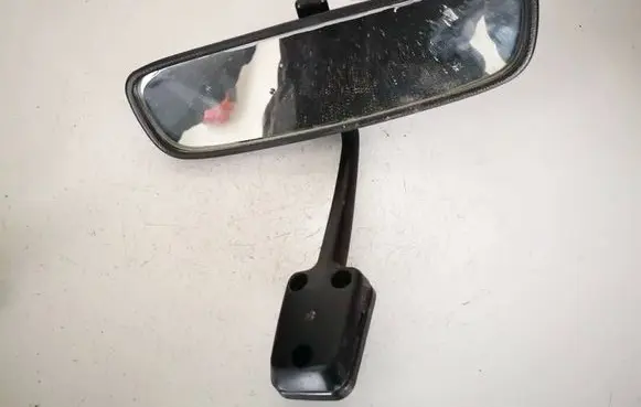 Rear view mirror (interior)