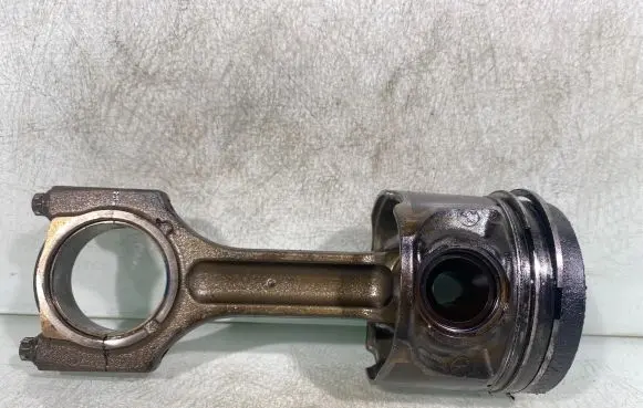 BMW 5 E60 E61 Piston with connecting rod M57tuez