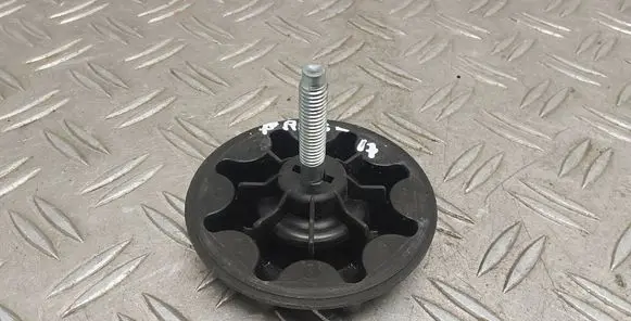 Toyota Prius (XW50) Spare wheel bolt 