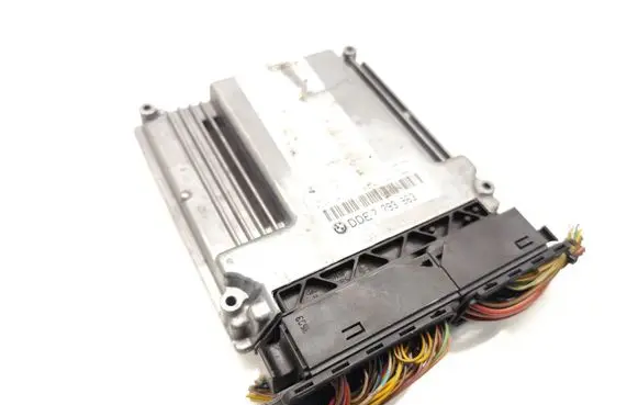 BMW 3 E46 Engine control unit/module 7793863 0281011122
