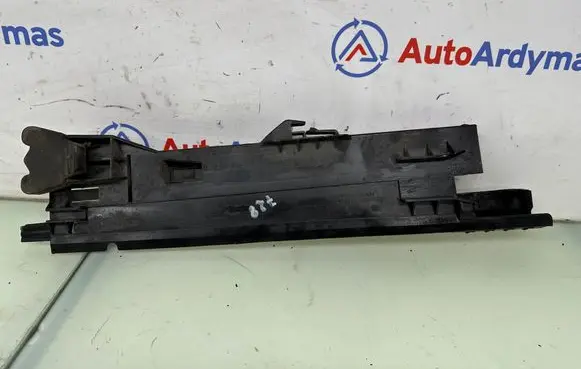 Radiator trim