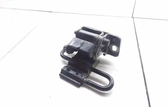 Audi A6 S6 C6 4F Rear door upper hinge 8E0833412E