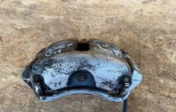 Volkswagen Golf VII Front brake caliper ZACISKLPGOLFVII