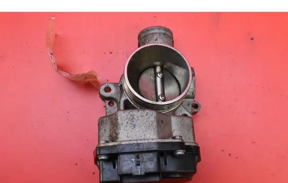 Peugeot 207 CC Throttle body valve V42810001