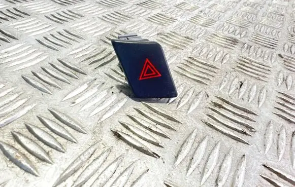 Toyota Yaris Hazard light switch 15B060