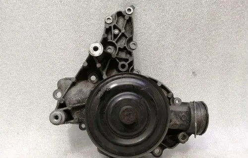 Mercedes-Benz SLK R171 Water pump A2722000401
