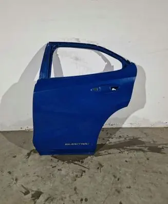 Lexus UX Rear door