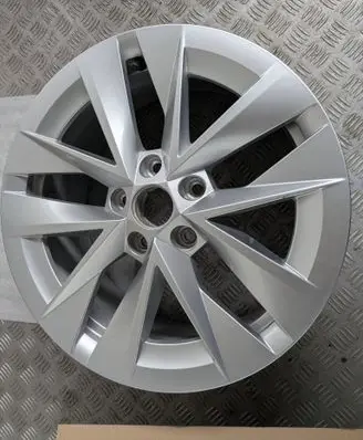 Skoda Octavia Mk4 R17 alloy rim 5E3601025E