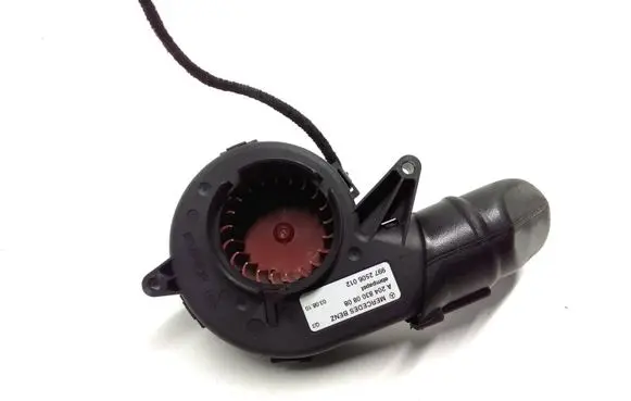 Mercedes-Benz C W204 Engine control unit/module fan A2048300808
