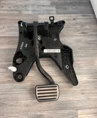 Porsche Cayenne (92A) Brake pedal 7P0723117B 7P0723031AP 7P0723142K