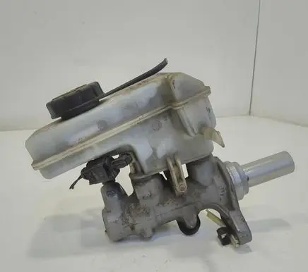 Seat Leon (5F) Master brake cylinder 32668423