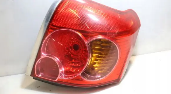 Toyota Avensis T250 Rear/tail lights 89028786