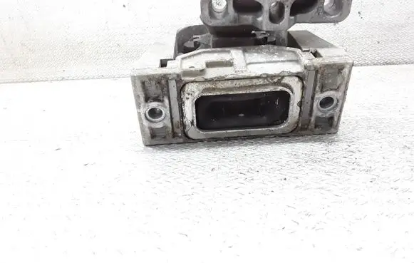 Volkswagen Golf IV Engine mount bracket 1J0199282BF