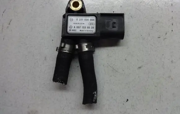 Mercedes-Benz GLA W156 X156 Exhaust gas pressure sensor 0281006066