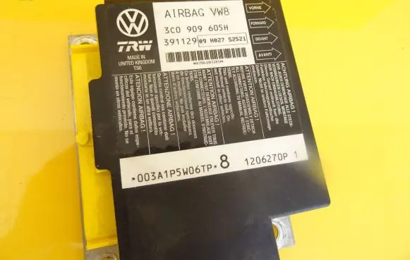 Seat Leon (1P) Airbag control unit/module 3C0909605H