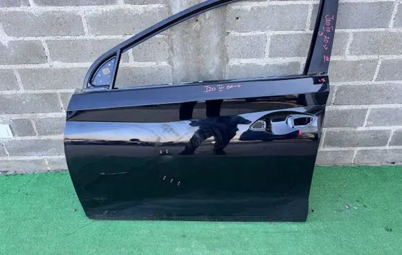 Hyundai i20 (BC3 BI3) Front door 
