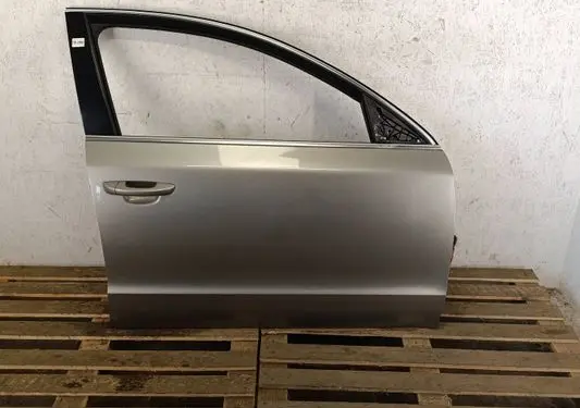 Skoda Superb B6 (3T) Front door