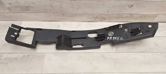 Front bumper mounting bracket
