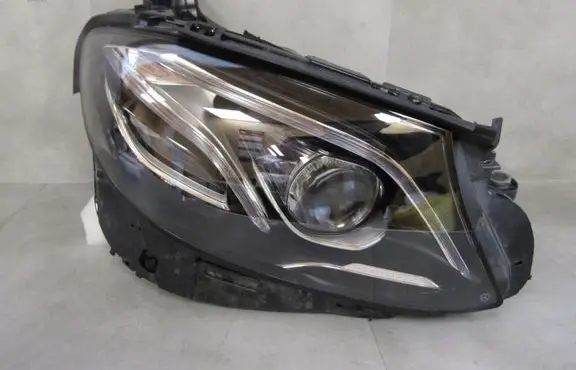 Mercedes-Benz E W213 Headlight/headlamp A2139067606