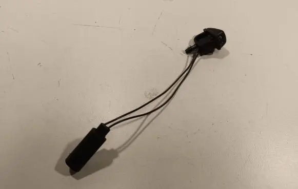 Land Rover Range Rover Sport L320 Windshield washer spray nozzle 836538503 19636584