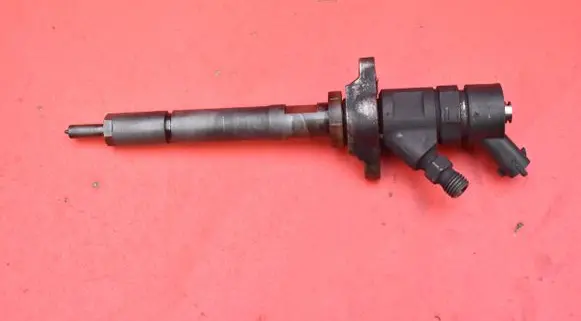 Ford Focus C-MAX Fuel injector 0445110239