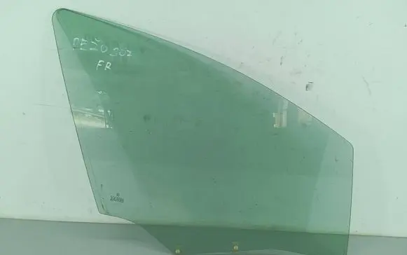 Peugeot 407 Front door window glass four-door