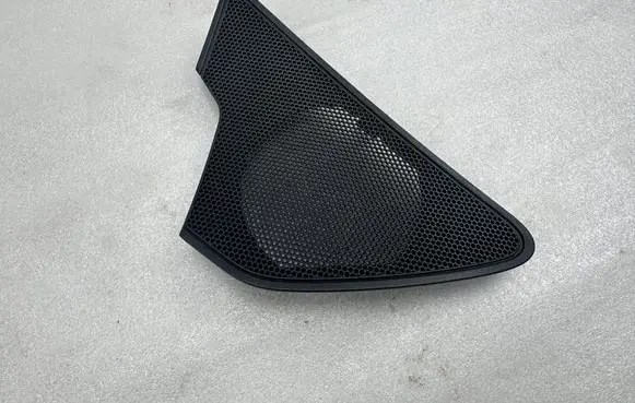 Audi A6 S6 C7 4G Front door speaker cover trim 4G0035424A 4G0035424
