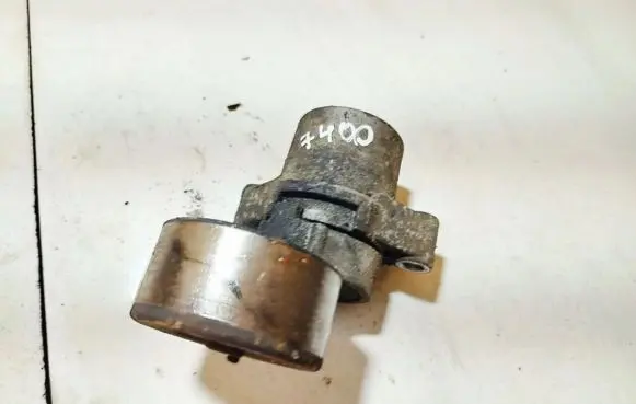 Mazda 6 Generator/alternator belt tensioner