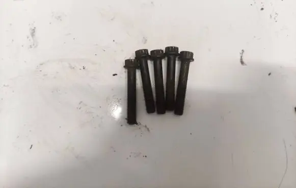 Volkswagen Golf IV Nuts/bolts 