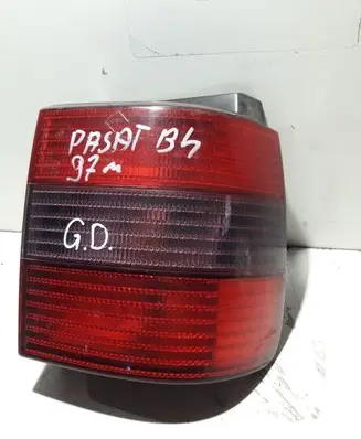 Volkswagen PASSAT B4 Rear/tail lights