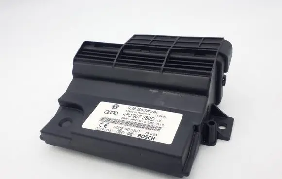 Audi Q7 4L Power management control unit 4F0907280D 4F0910280 F005S00291