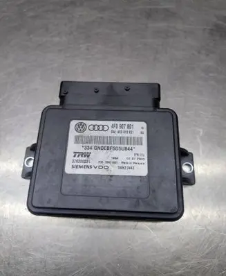 Audi A6 S6 C6 4F Hand brake control module 4F0907801