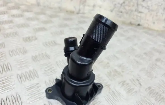 Volvo V70 Thermostat/thermostat housing 31293767