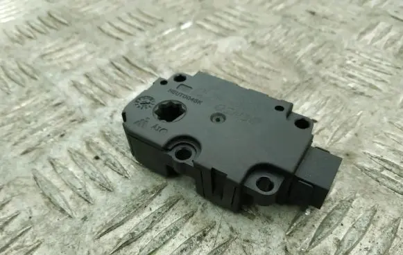 Audi A6 S6 C7 4G Intake manifold valve actuator/motor CZ1139300856 ZBAT0045D09AT