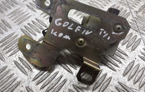 Volkswagen Golf IV Tailgate boot lock/latch motor 1J9827425