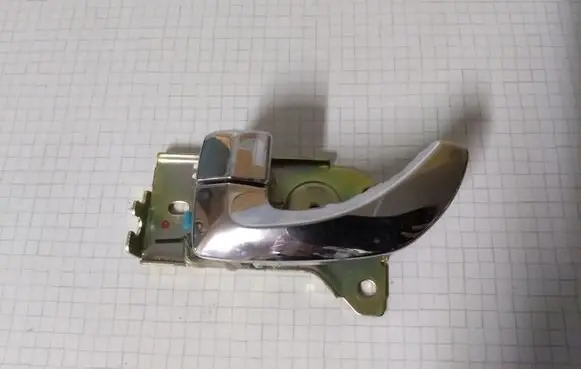 KIA Sorento Front door interior handle