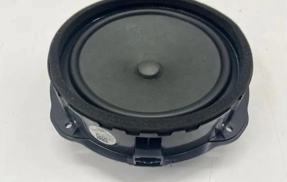 Audi A3 S3 8V Front door speaker 8V0035415C