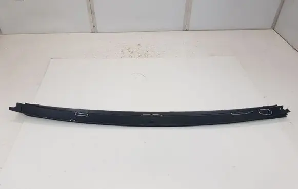 Volkswagen Eos Air flow deflector 1Q0877651E
