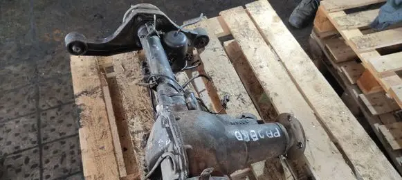 Mitsubishi Pajero Front differential MR453792