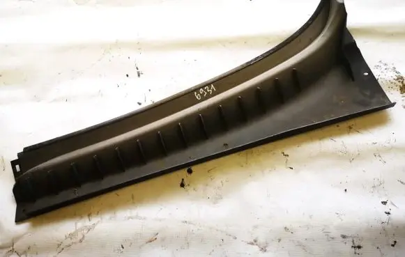 Chevrolet Orlando Wiper trim 95227747