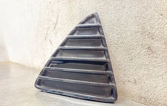Ford Focus Front bumper lower grill BM5117K946C