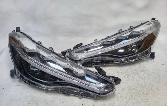 Toyota Corolla Cross Headlights/headlamps set 81110-16840 81150-16840