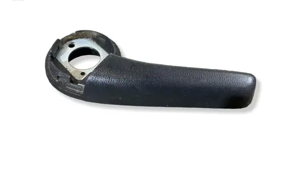 Honda CR-V Seat adjustment handle 
