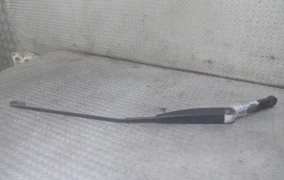 Fiat Panda II Front wiper blade arm