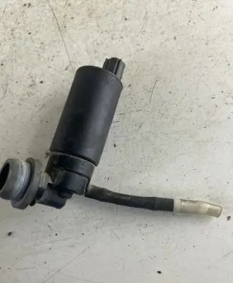 Toyota Avensis T250 Windscreen/windshield washer pump