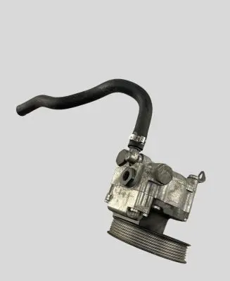 BMW 5 E60 E61 Power steering pump 678084803