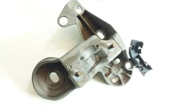 Audi A6 S6 C5 4B Engine mounting bracket 4B0199352B