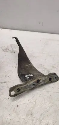 Audi A4 S4 B7 8E 8H Fender mounting bracket 8E0821136A